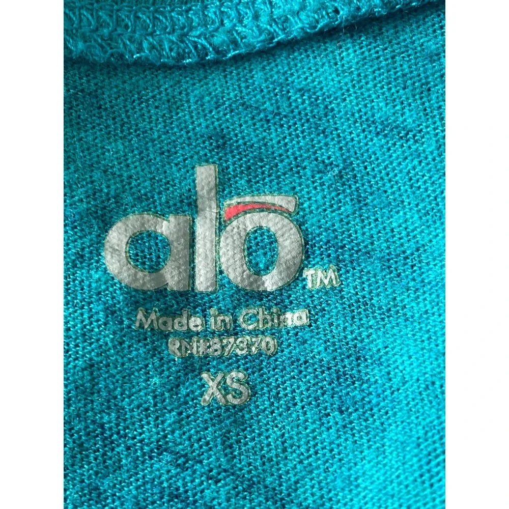 Alo Yoga Womens XS‎ Teal Blue Slub Knit Long Sleeve V-Neck Cotton T-Shirt